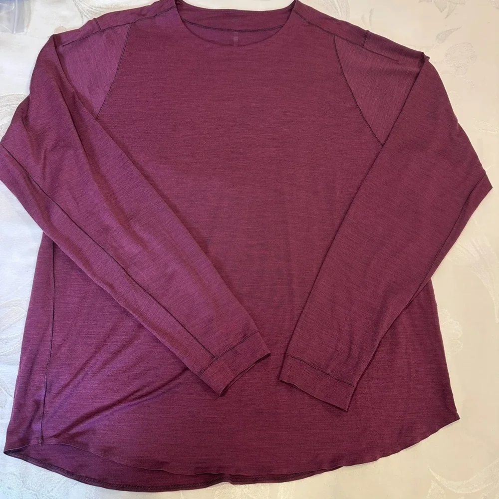 Lululemon Size-XL‎ Refract Long Sleeve Wool lab Black Cherry Deep Fuschia